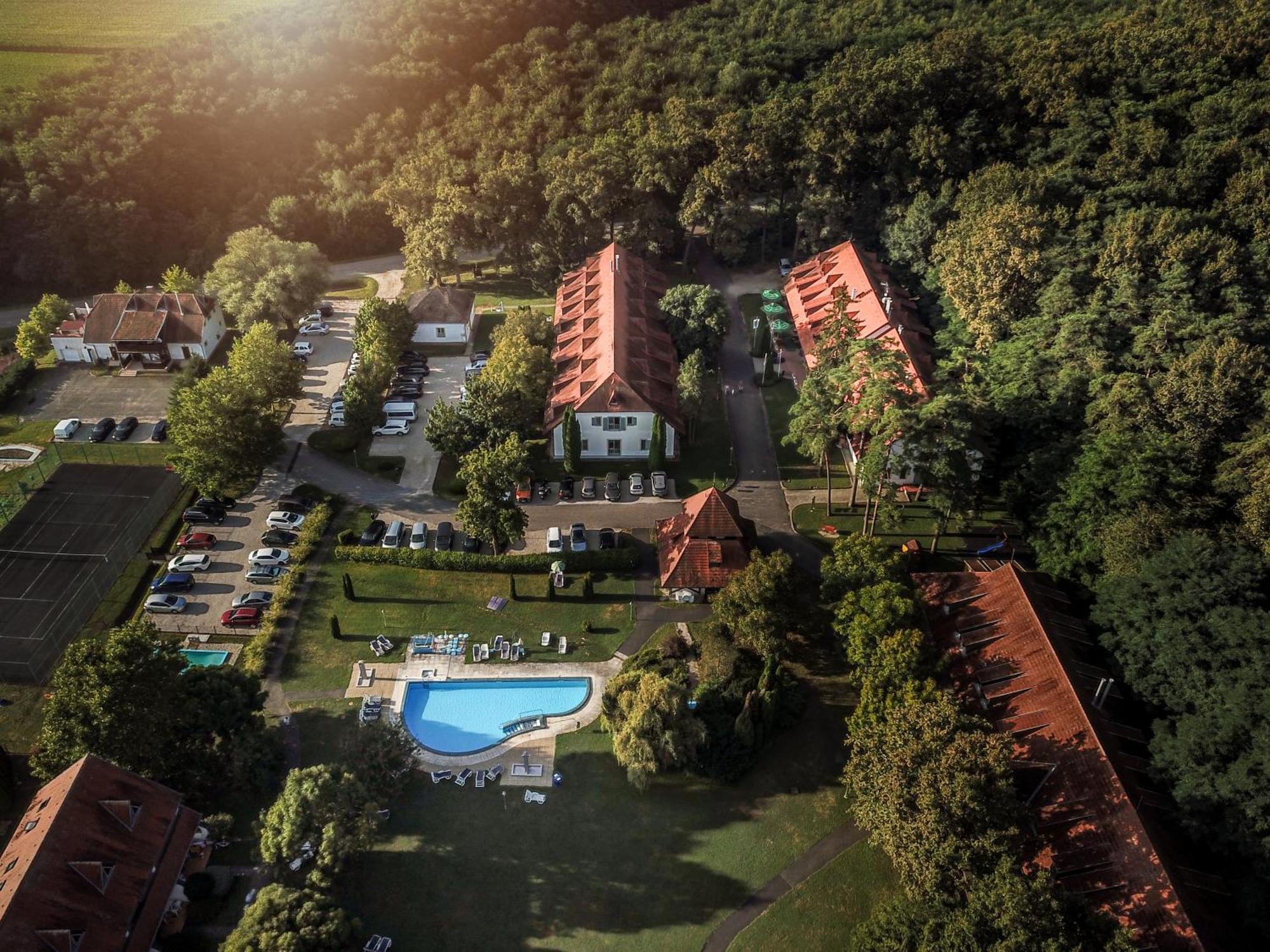 Abbazia Country Club Hotel Nemesnep Luaran gambar
